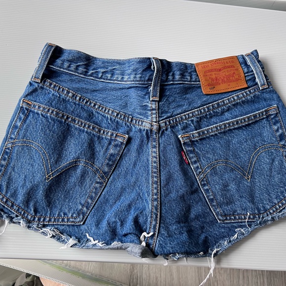 Vintage Levi’s shorts woman’s - Picture 2 of 5